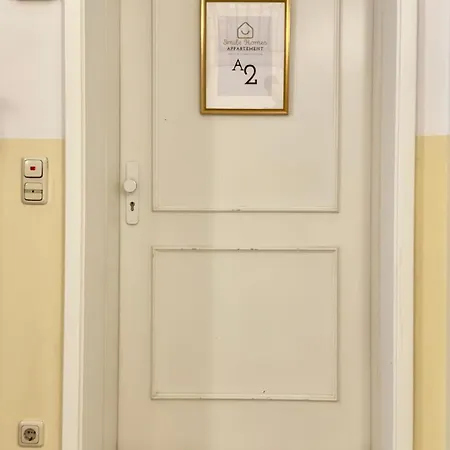 Smiles Homes 52m2 Im Mauritius - Privatparkplatz Kostenfrei, Fruehstueck Buchbar, Direkt Im Zentrum Appartement Crimmitschau