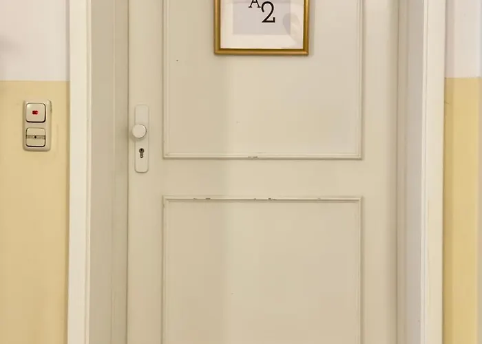 Smiles Homes 52m2 Im Mauritius - Privatparkplatz Kostenfrei, Fruehstueck Buchbar, Direkt Im Zentrum شقة Crimmitschau