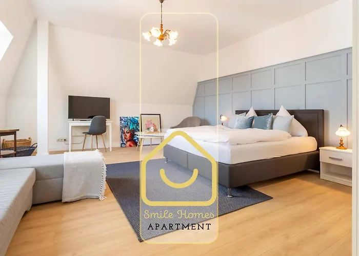 Smiles Homes 52m2 Im Mauritius - Privatparkplatz Kostenfrei, Fruehstueck Buchbar, Direkt Im Zentrum Crimmitschau